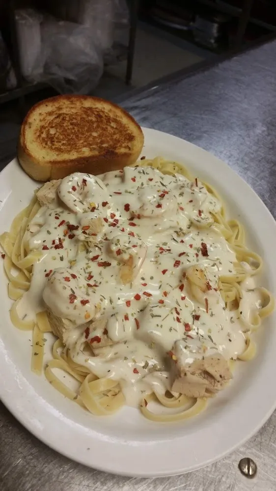 Chicken and Shrimp Alfredo