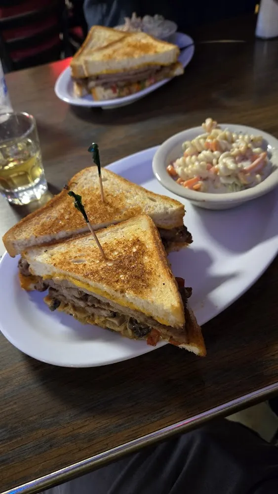 Prime Rib Melt and Macaroni Salad